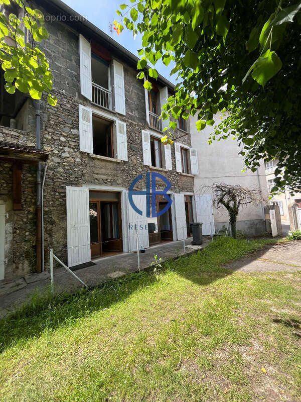 Appartement à RENAGE