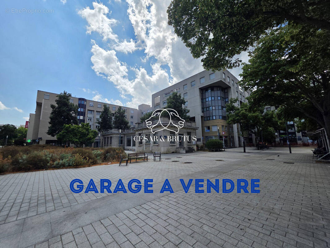 Parking à LYON-7E