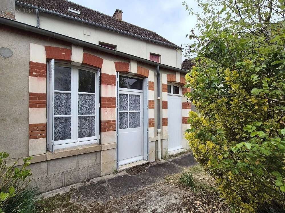 Maison à BOISCOMMUN