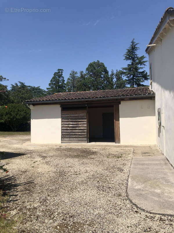 Maison à CASTELNAU-D'AUZAN