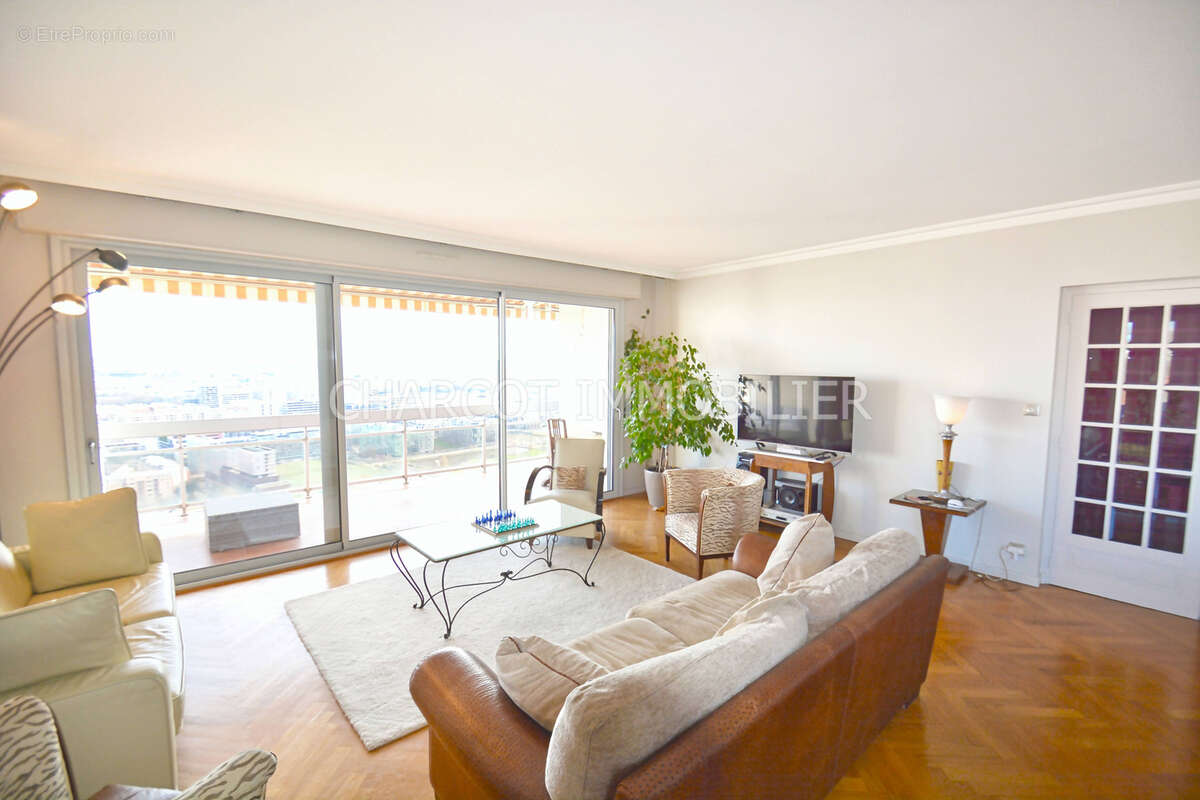 Appartement à LYON-5E