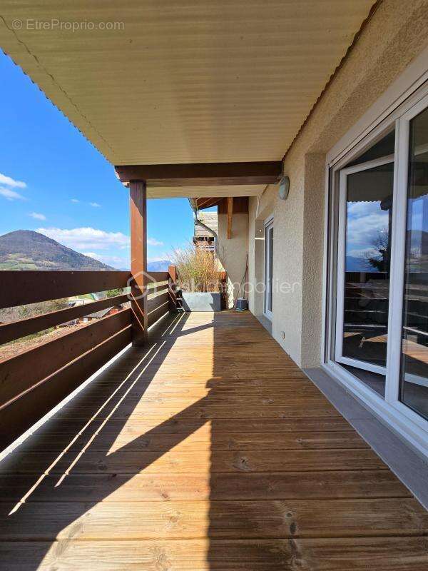 Appartement à SAINT-MARTIN-D'URIAGE