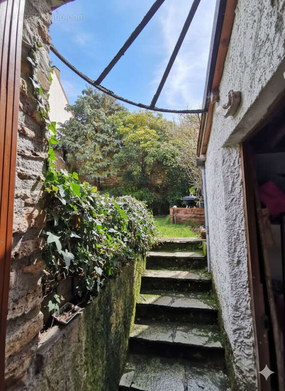 Maison à EPERNON