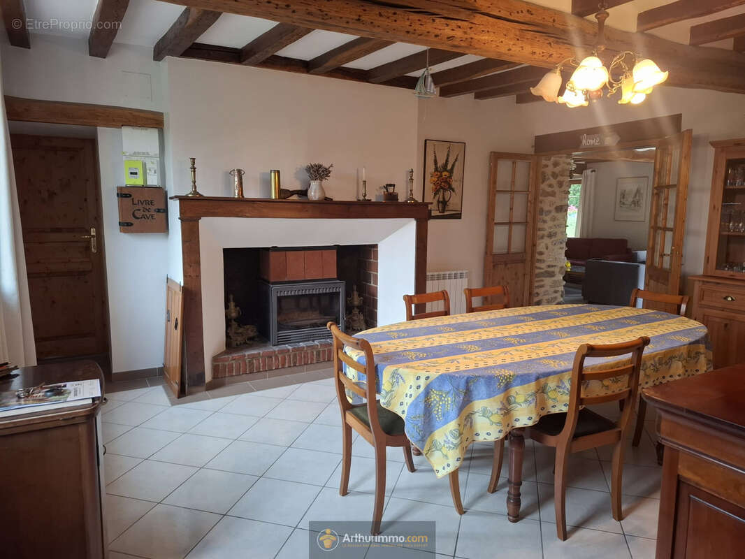 Maison à LE VEZIER