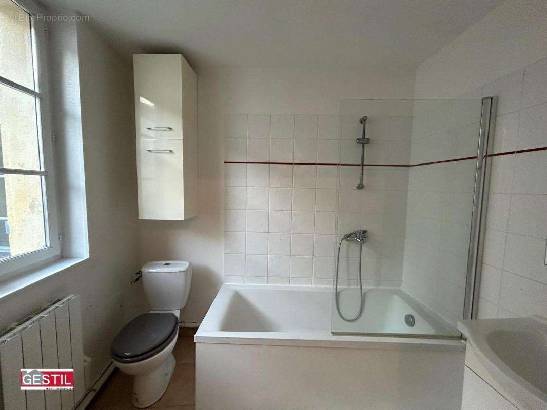 Appartement à NEUVILLE-SUR-OISE