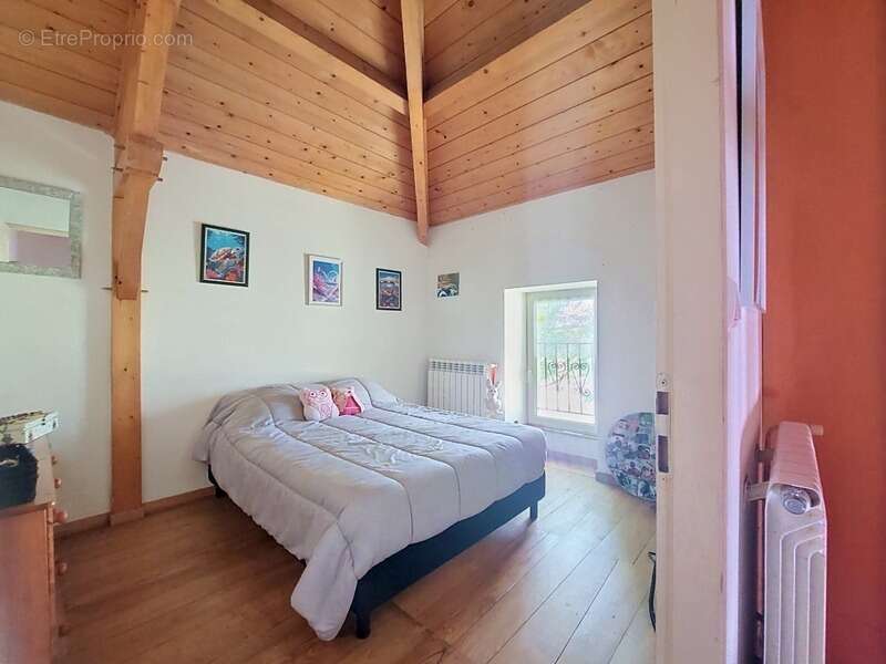 Maison à MEZIN