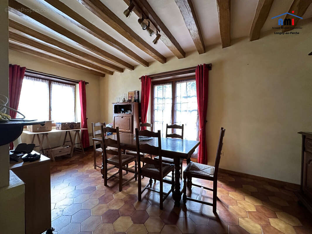 Maison à LONGNY-AU-PERCHE