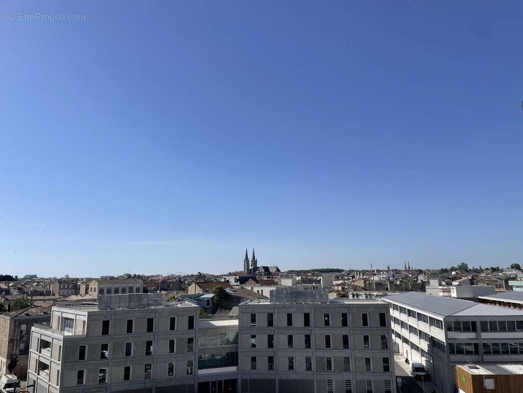 Appartement à BORDEAUX