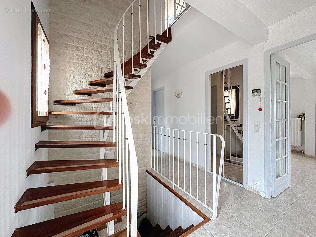 Maison à THORIGNY-SUR-MARNE