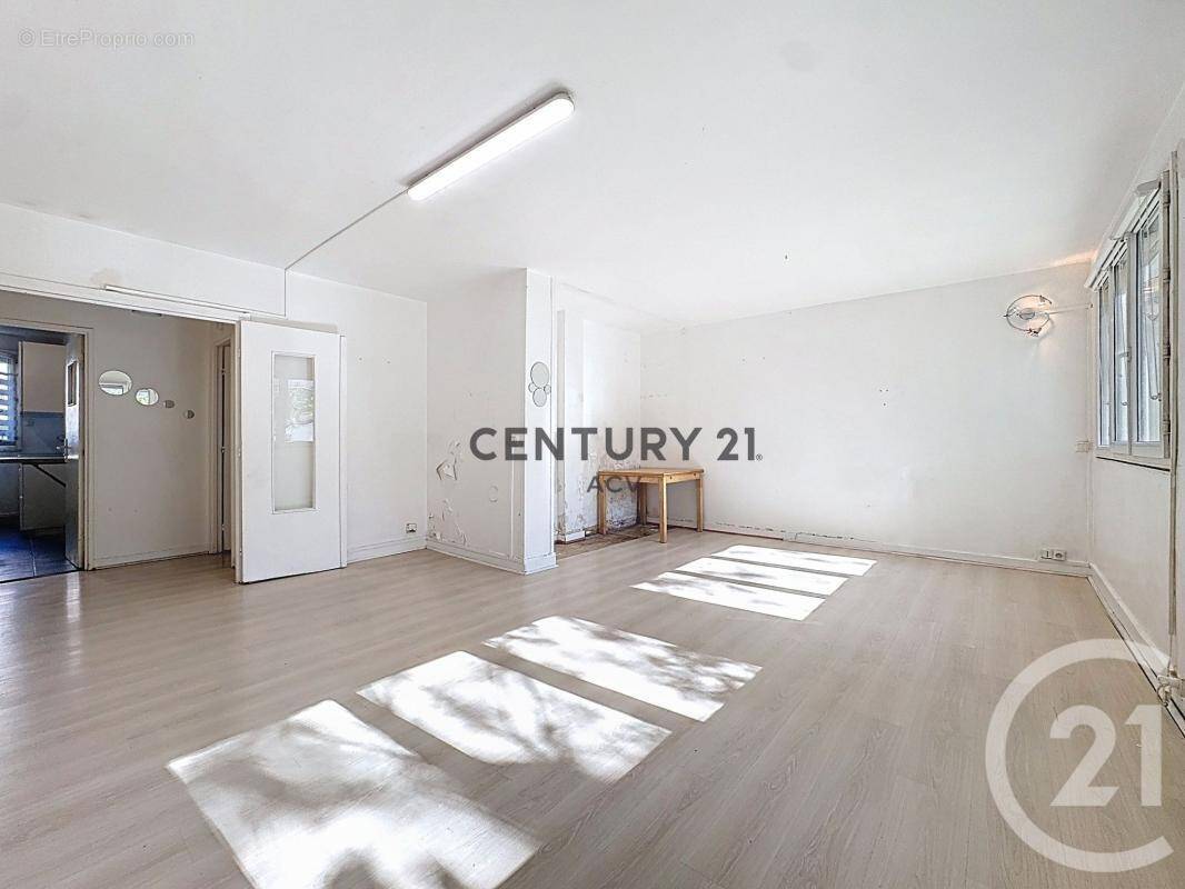 Appartement à MAISONS-ALFORT