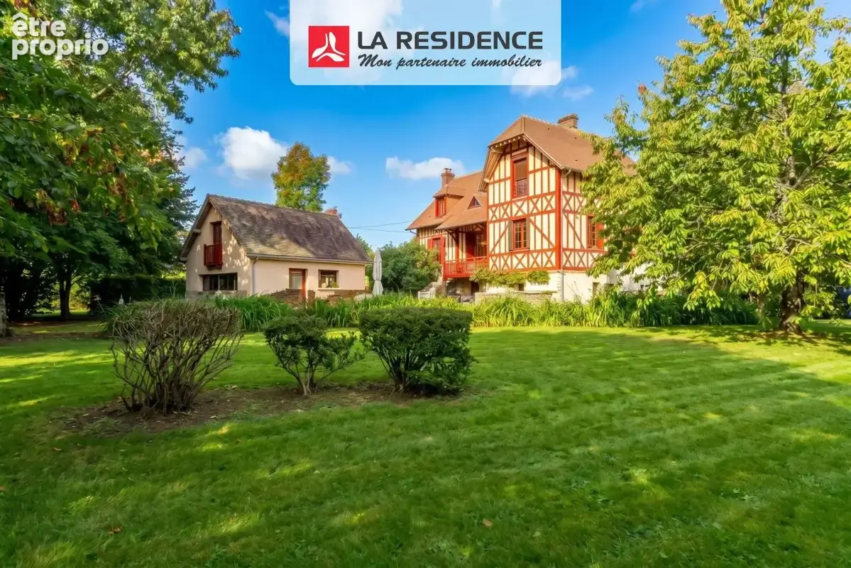 Maison à HOUDAN