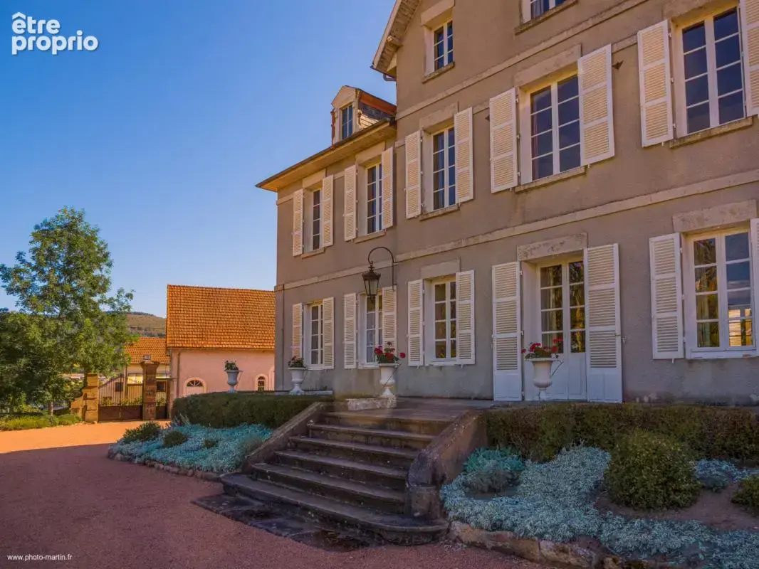 Maison de Maître sur 1 ha 32 de parc - photo 4