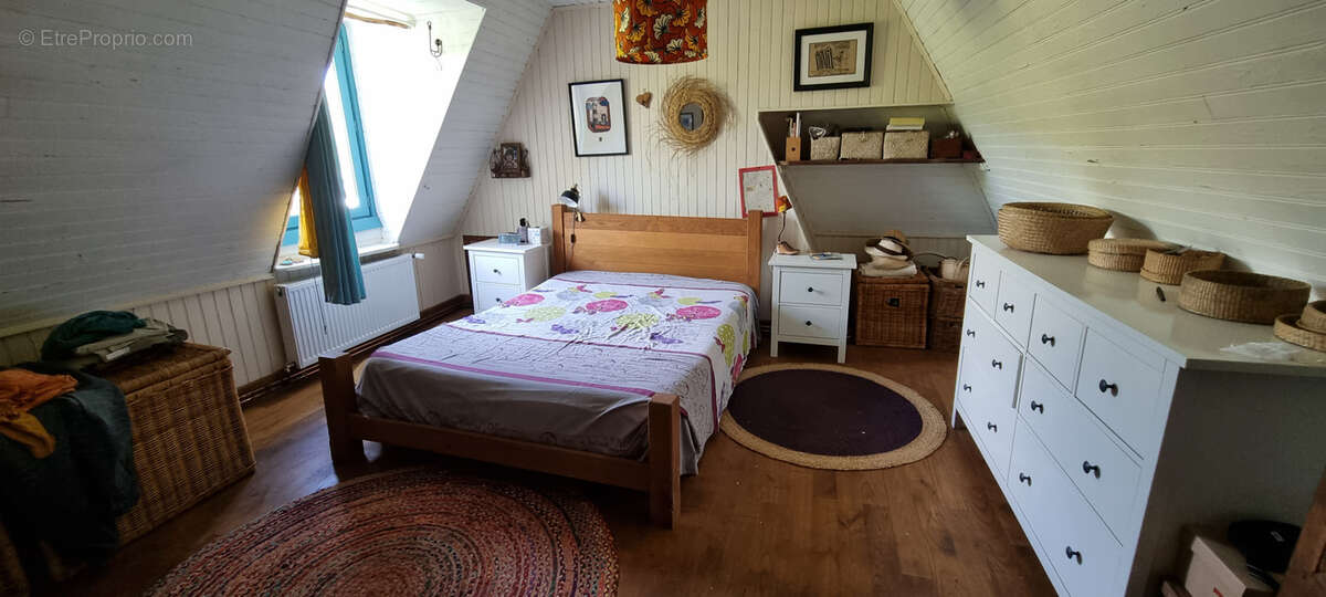 Maison à LACROIX-BARREZ