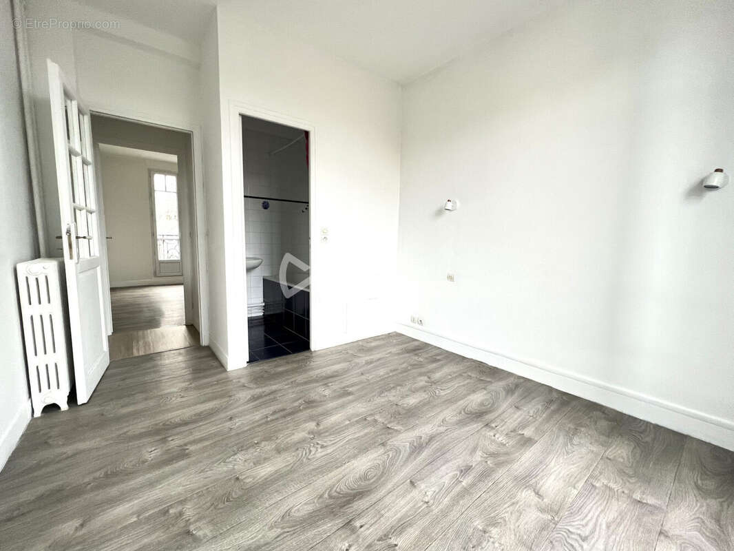 Appartement 37 m² à Colombes  - photo 9