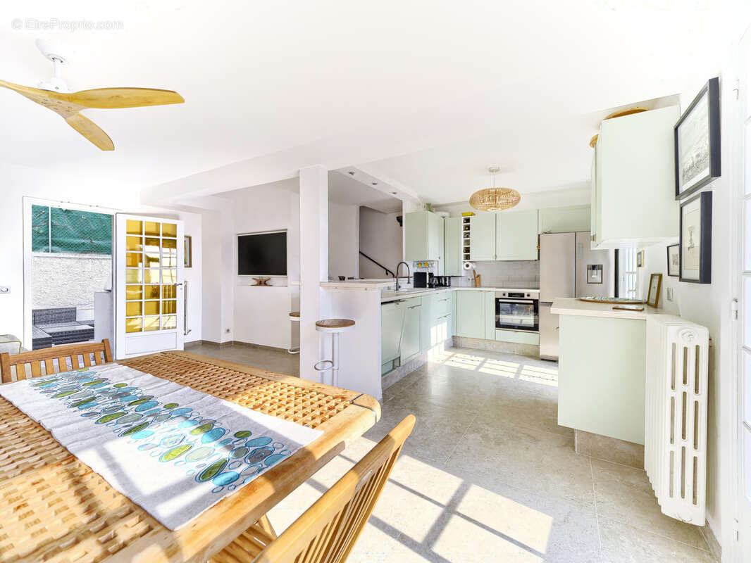 Maison à CAGNES-SUR-MER