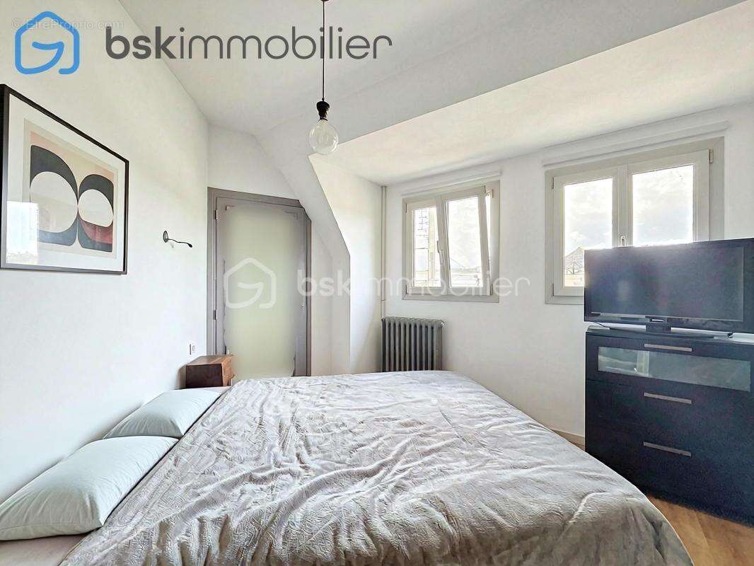 Maison à SAINT-ETIENNE-DU-ROUVRAY