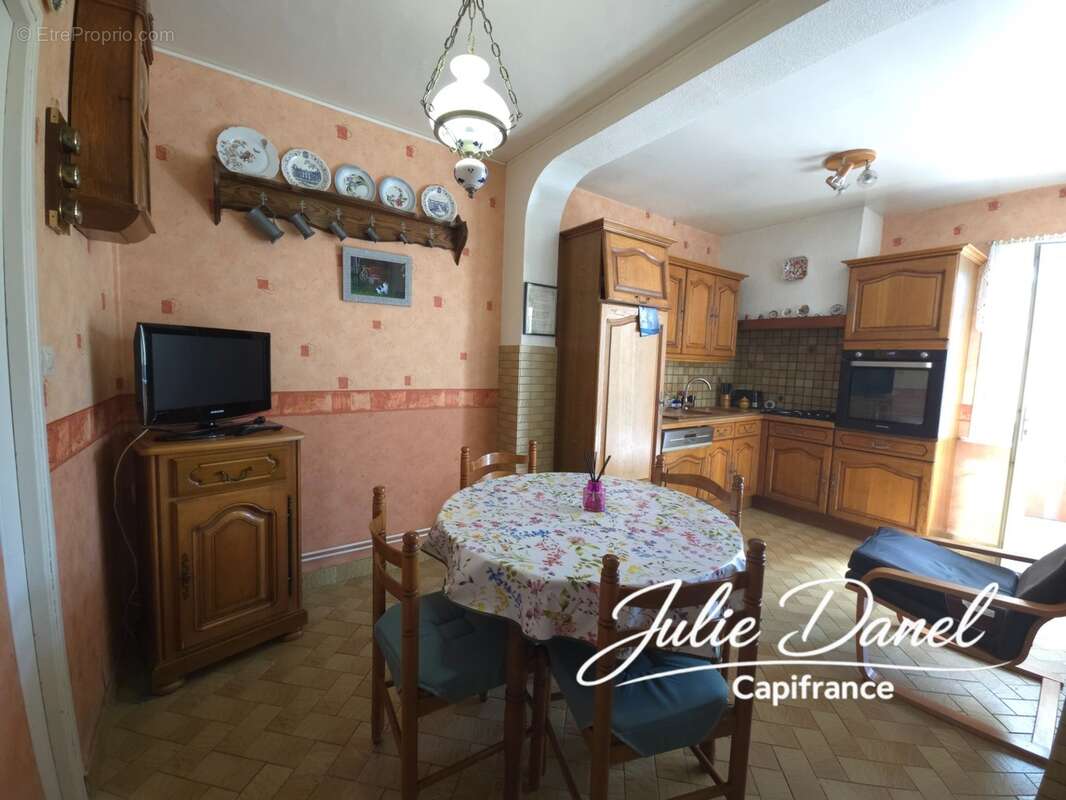 Maison 3 chambres avec jardin et garage - photo 2