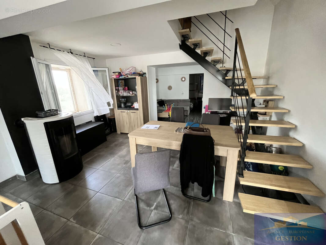 Maison à MONTAUT