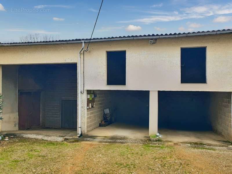 Maison à MALAUSSANNE