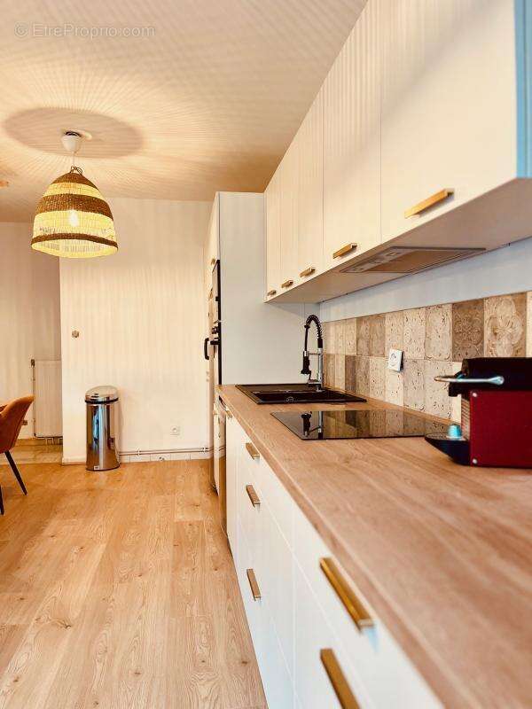 Appartement à SAINT-ETIENNE