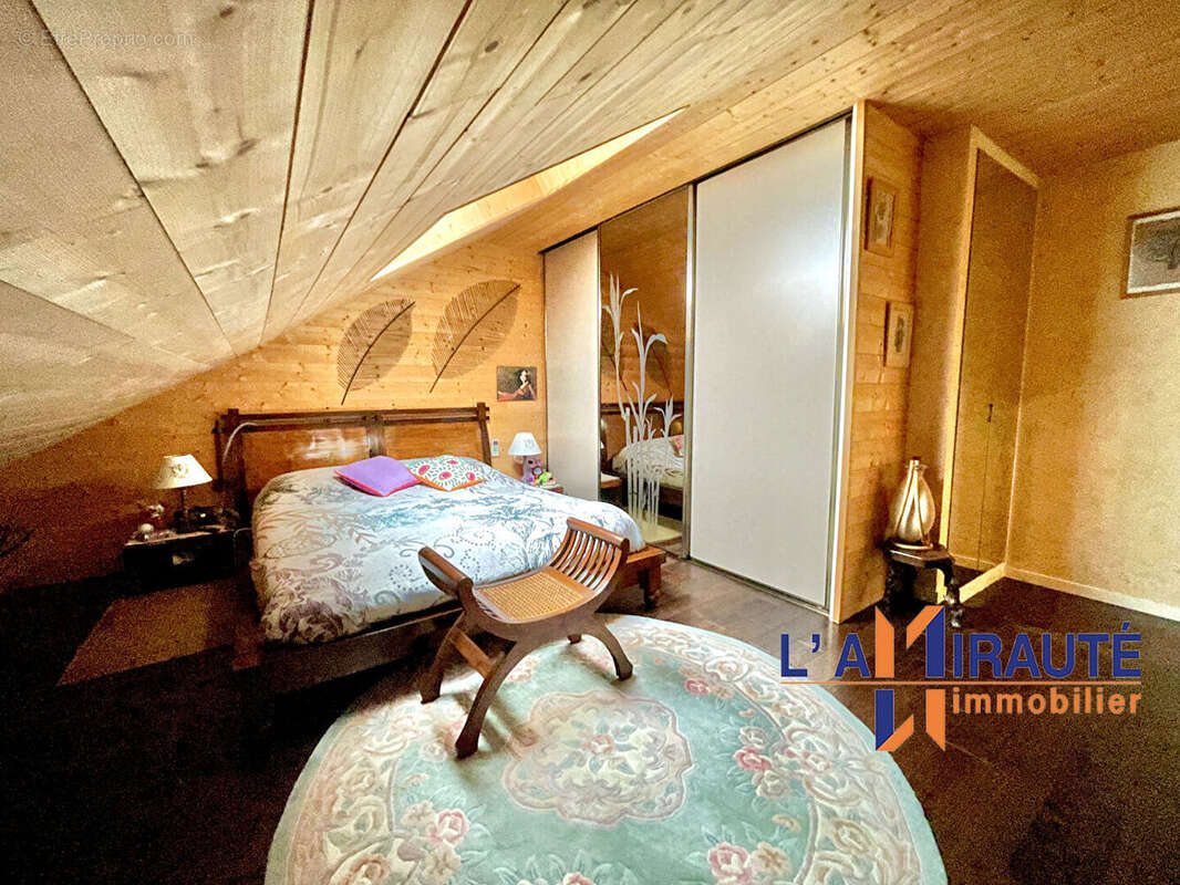 Appartement à HOUILLES