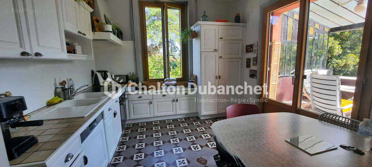 Maison Feurs 10 pièce(s) 163.28 m2 - photo 4
