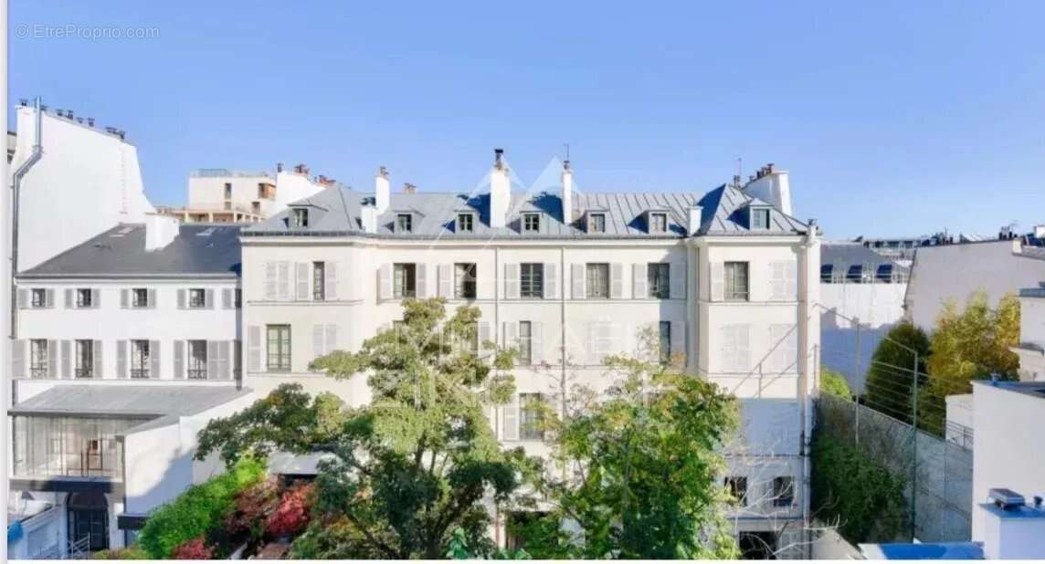 Appartement à PARIS-7E