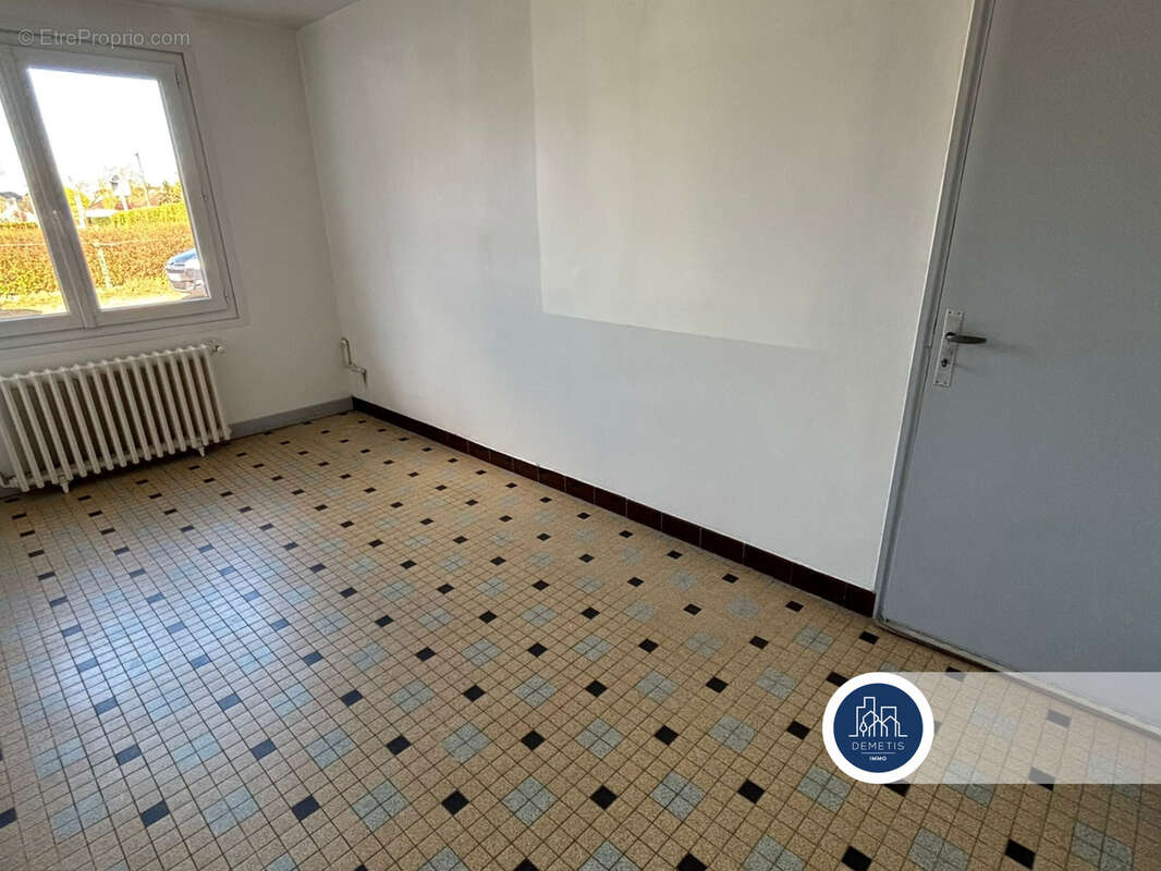 Maison à ROEZE-SUR-SARTHE