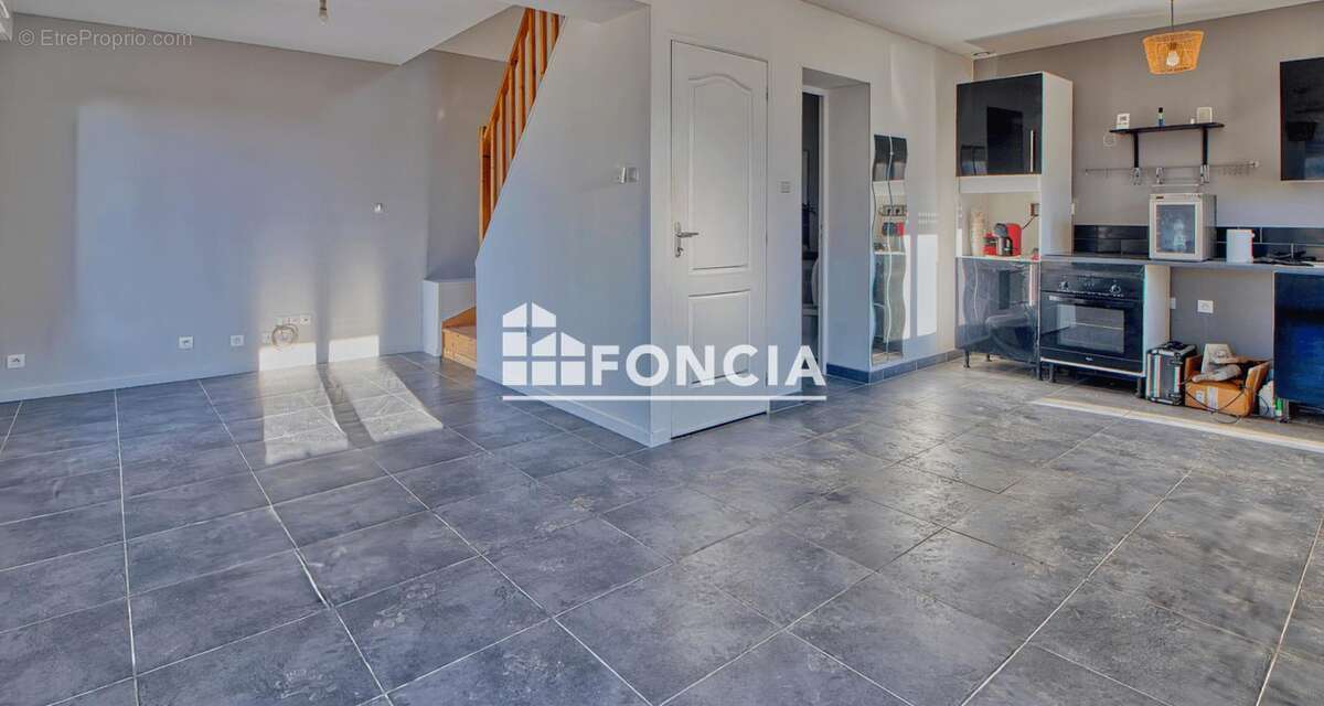 A ACHETER : maison sans travaux, 4 pièces, 3 chambres, 72 m2 + 39 m2 de sous-sol sur Meulan-en-yvelines ! - photo 3