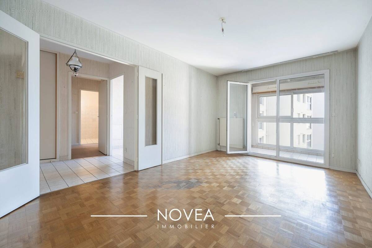 Appartement à LYON-8E