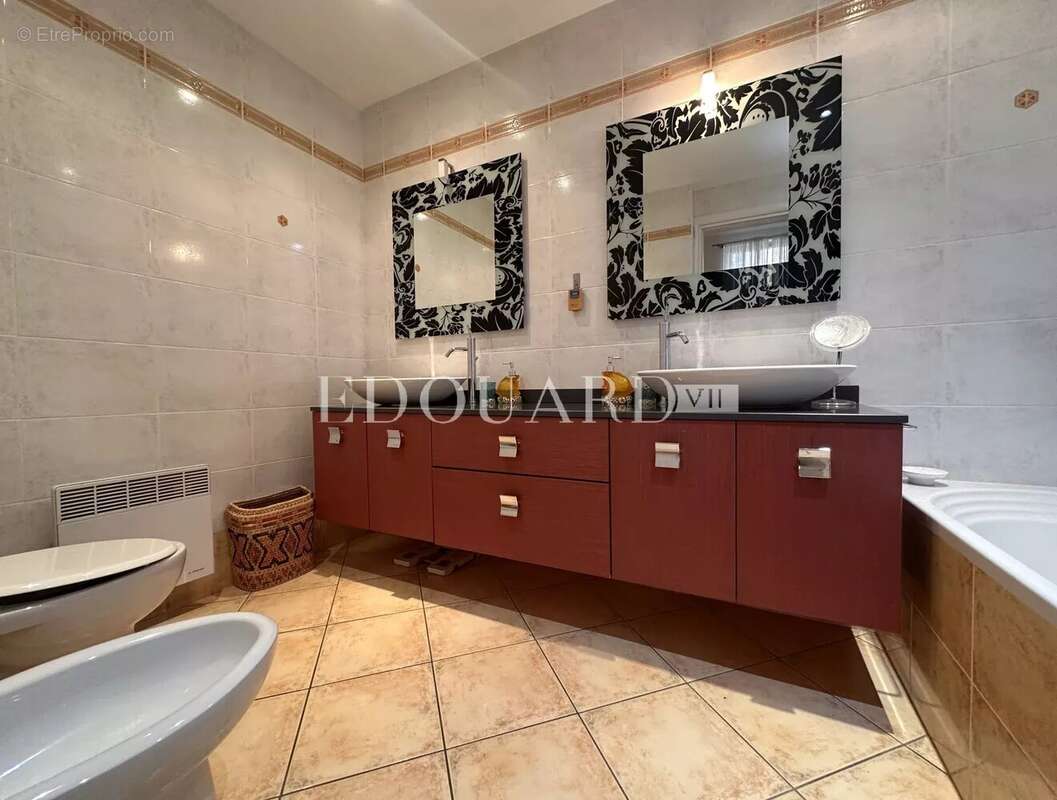 Appartement à MENTON