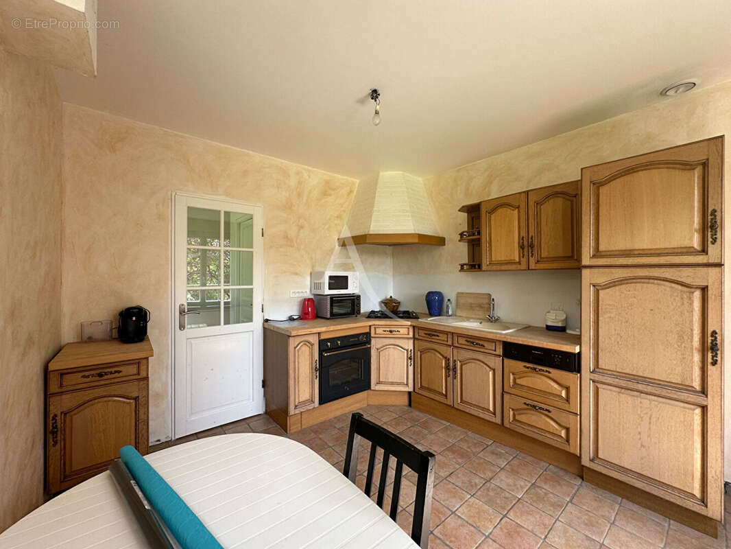 Maison à VALLIERES-LES-GRANDES