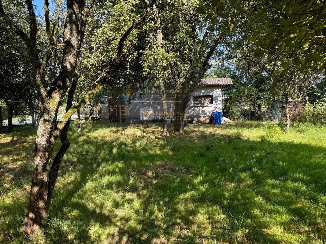 Terrain à LA GUERCHE-DE-BRETAGNE