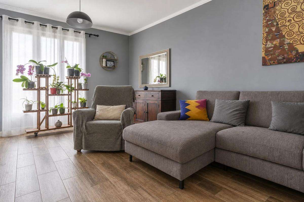 Maison rénovée à Houilles, 4 chambres - photo 4