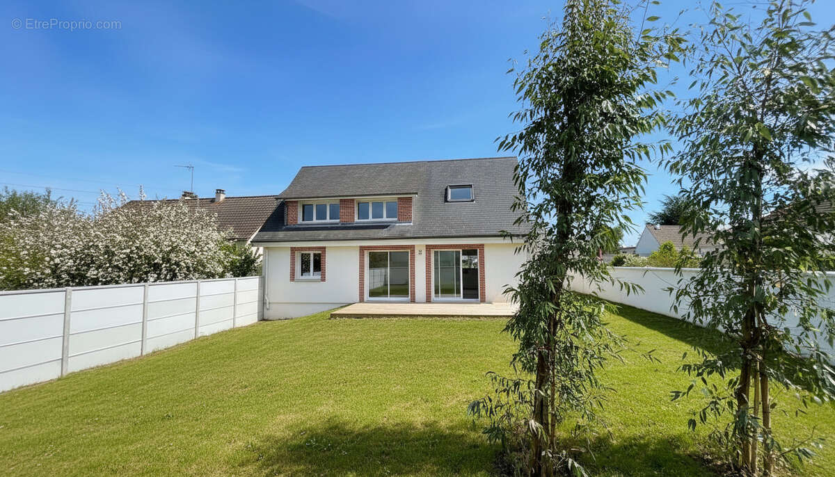 Maison à MAINVILLIERS