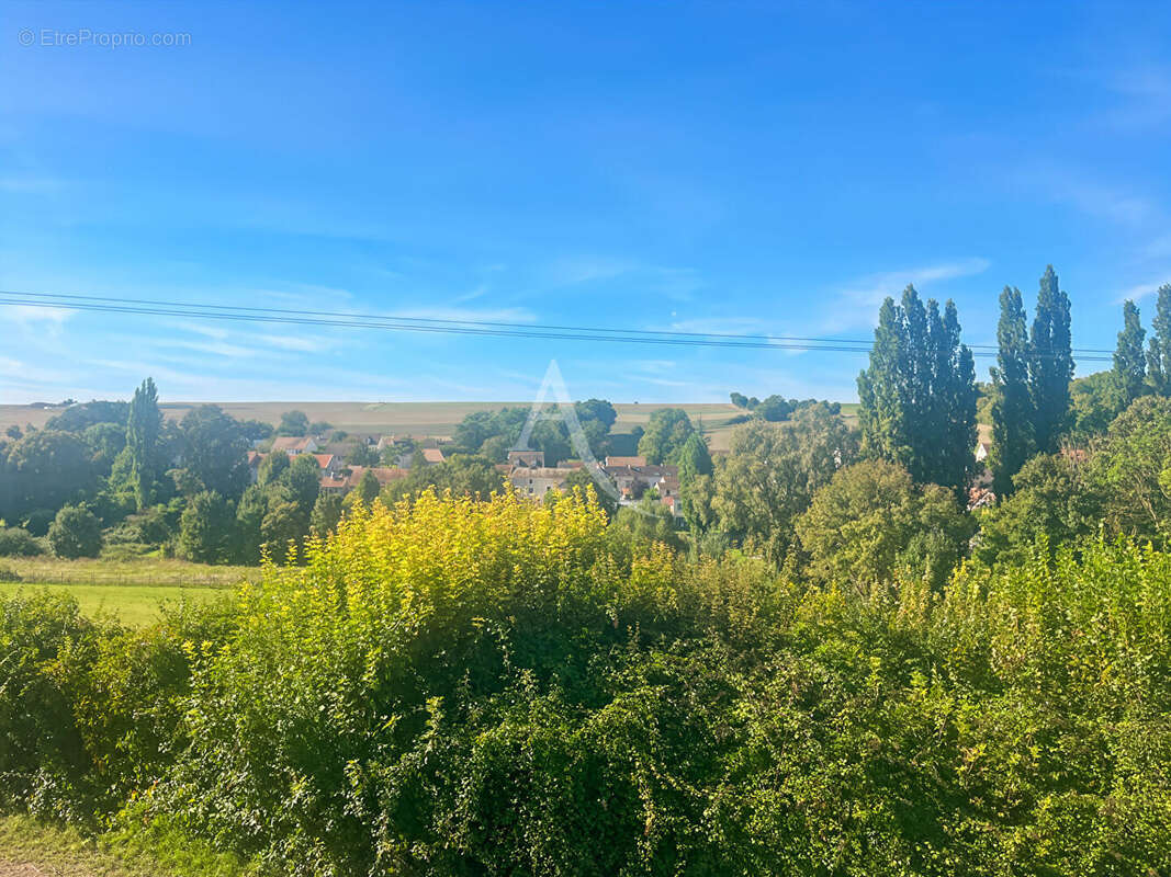 Maison à CONDECOURT