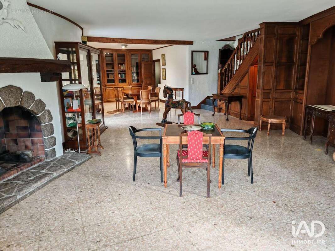 Photo 9 - Maison à CHATEAUVILLAIN