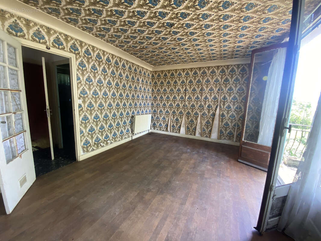 Maison à CERCY-LA-TOUR