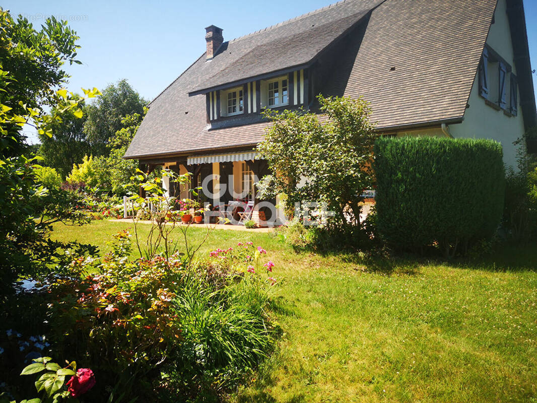 Maison à SAINT-MARTIN-DE-BOSCHERVILLE