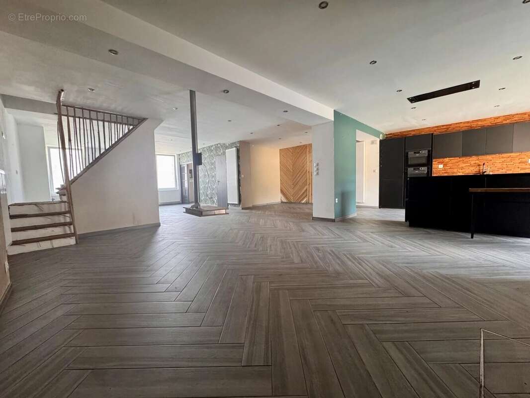 Maison 182 m² à Abscon  - photo 3