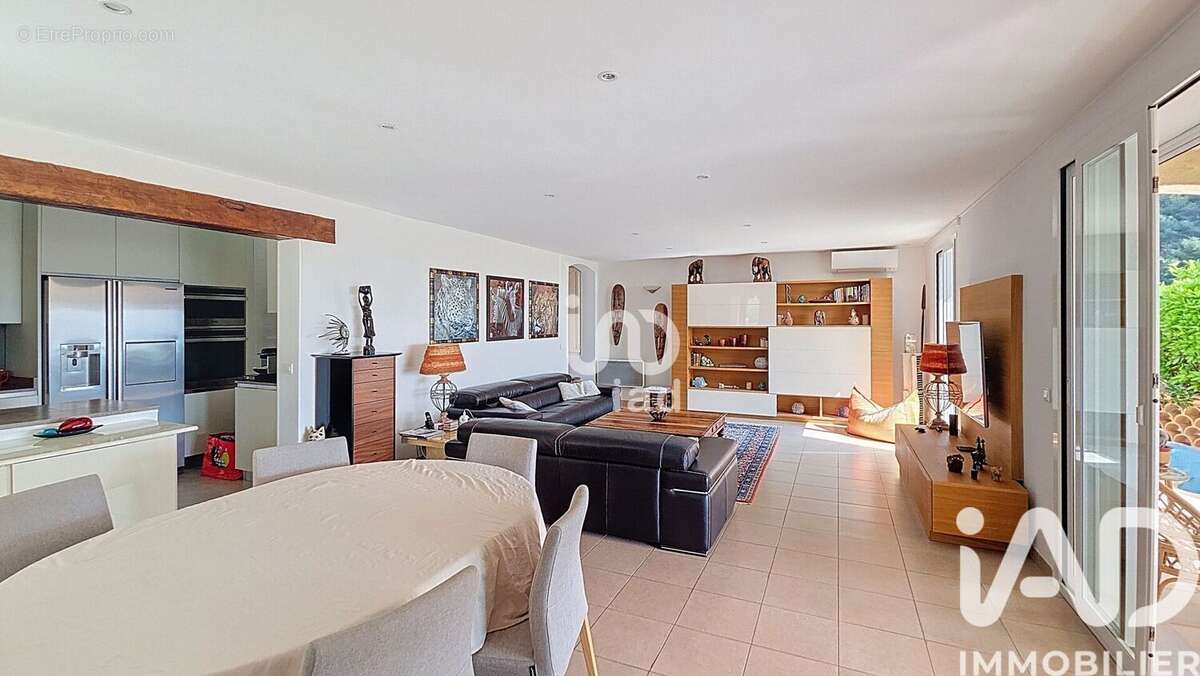 Photo 3 - Appartement à ROQUEBRUNE-CAP-MARTIN