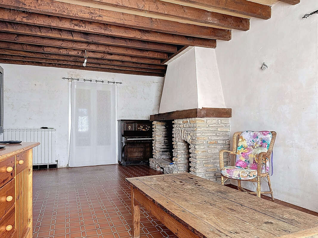 Maison à MONTMIRAIL