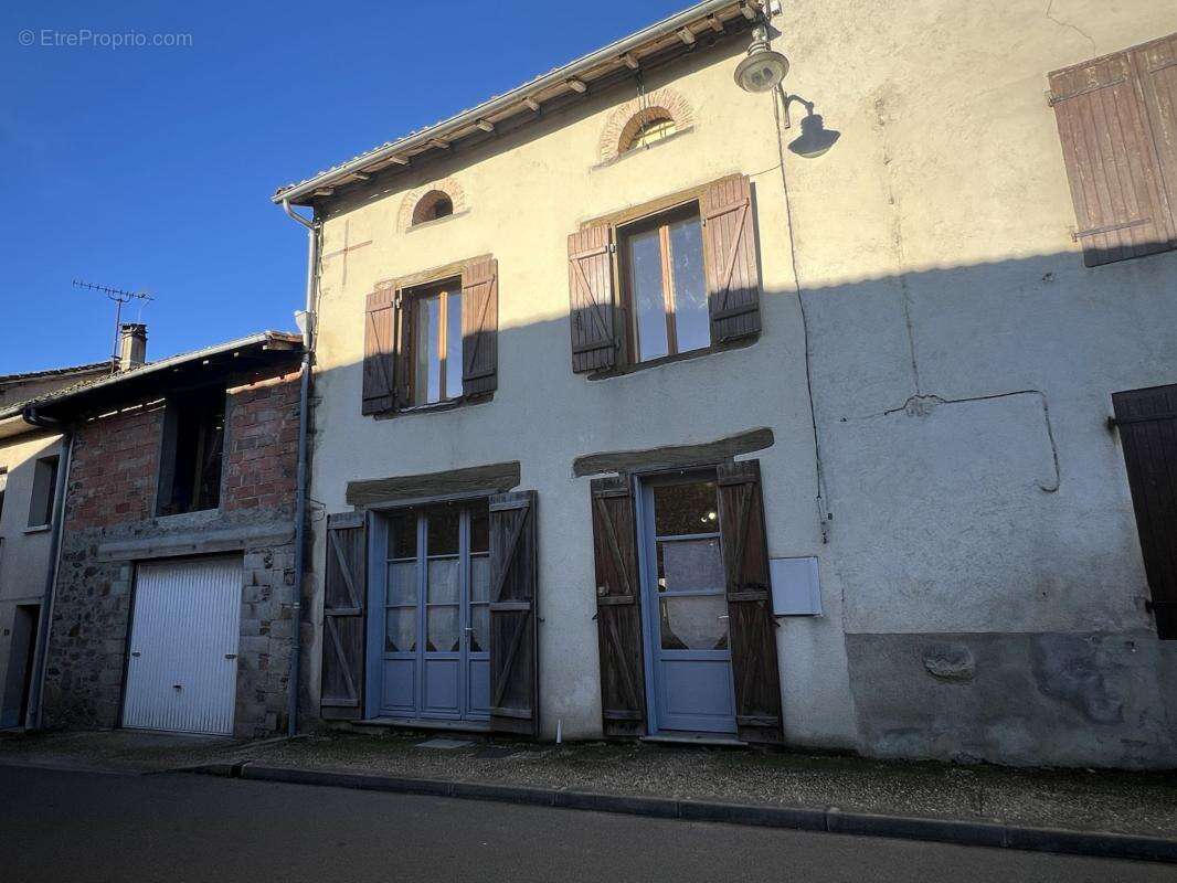 Maison à SAULGOND