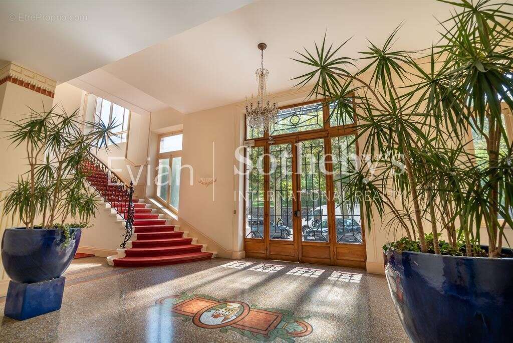 Appartement à EVIAN-LES-BAINS