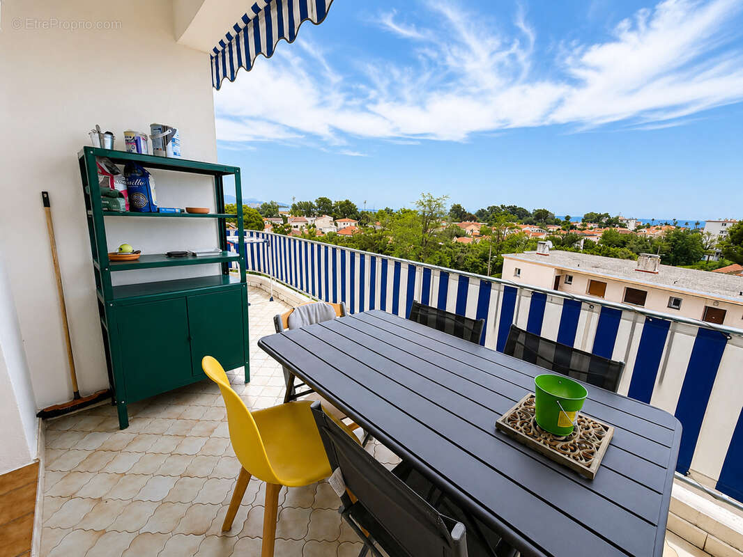 Appartement à VILLENEUVE-LOUBET