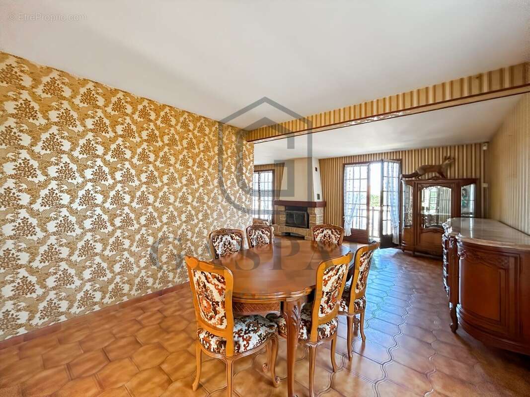 Maison à CONCHES-EN-OUCHE