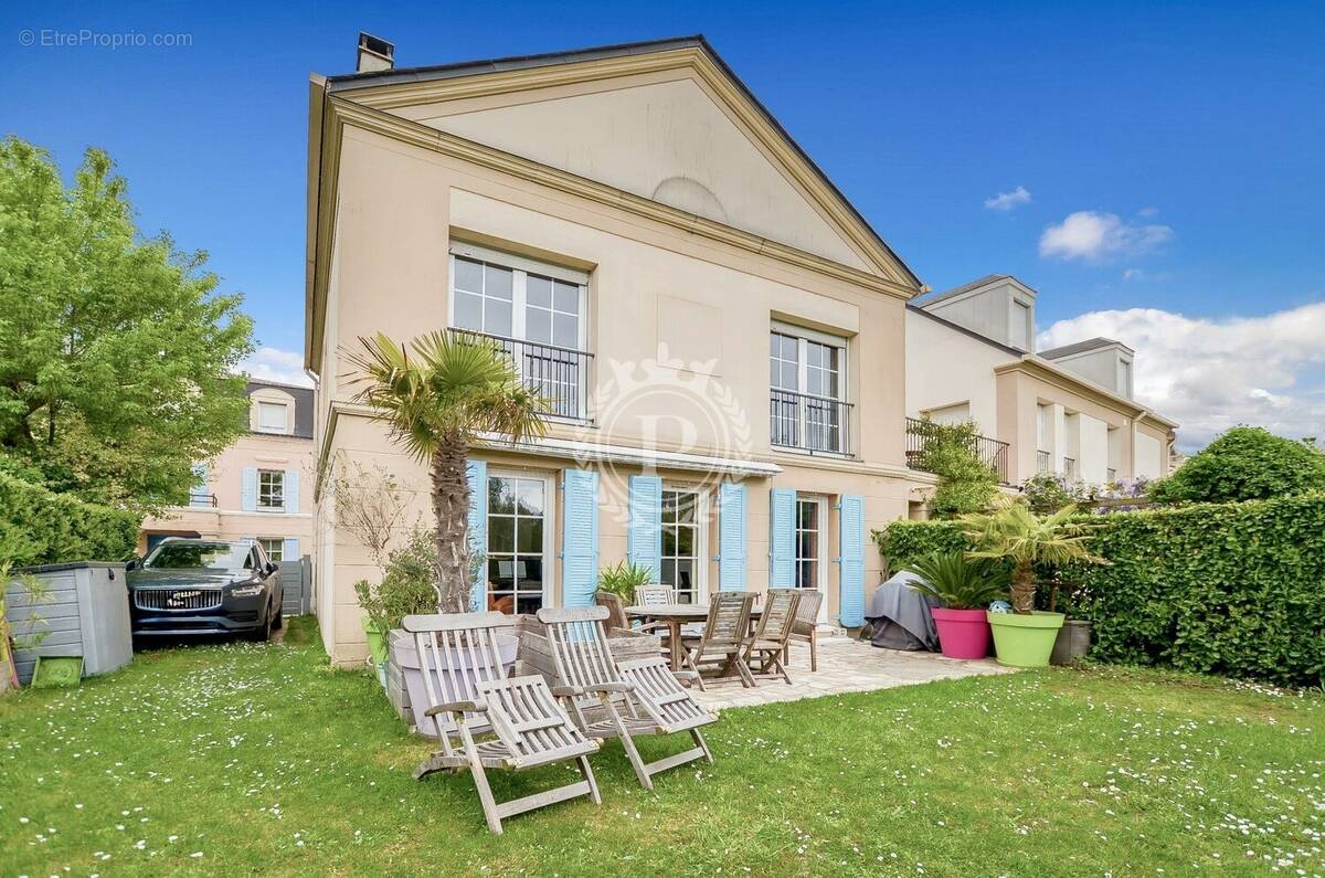 Maison à CERGY