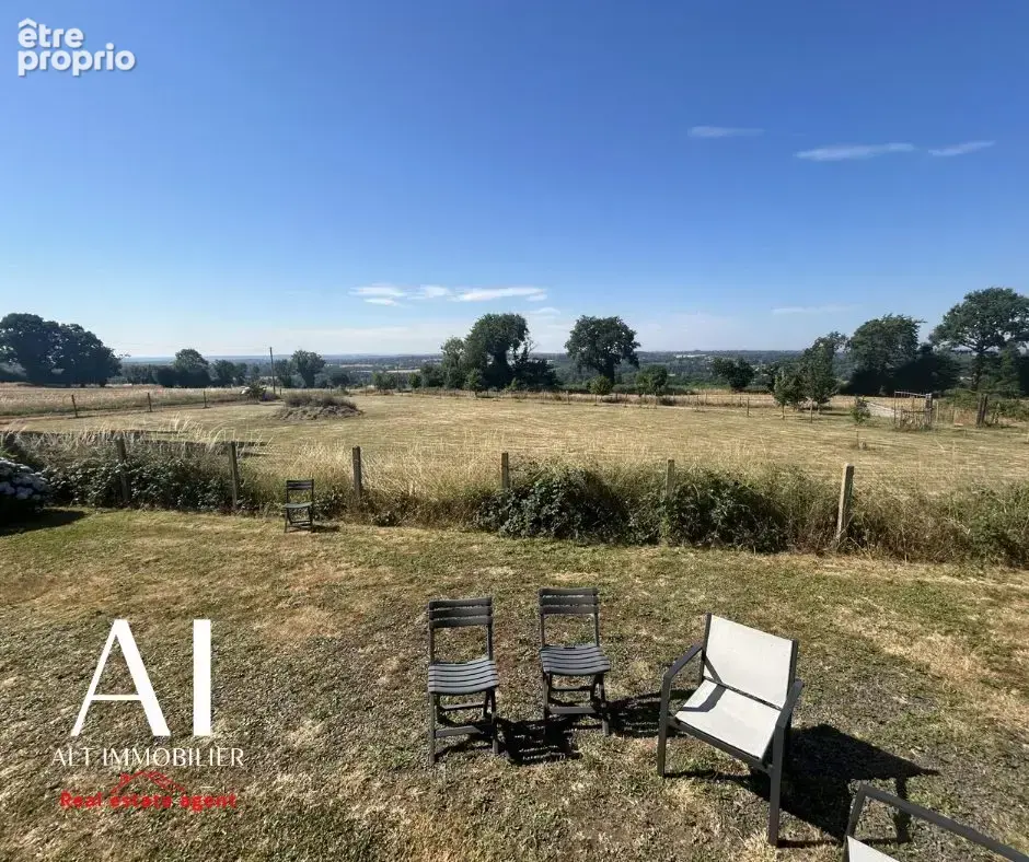 Maison 81 m² à Pont-D'ouilly  - photo 2