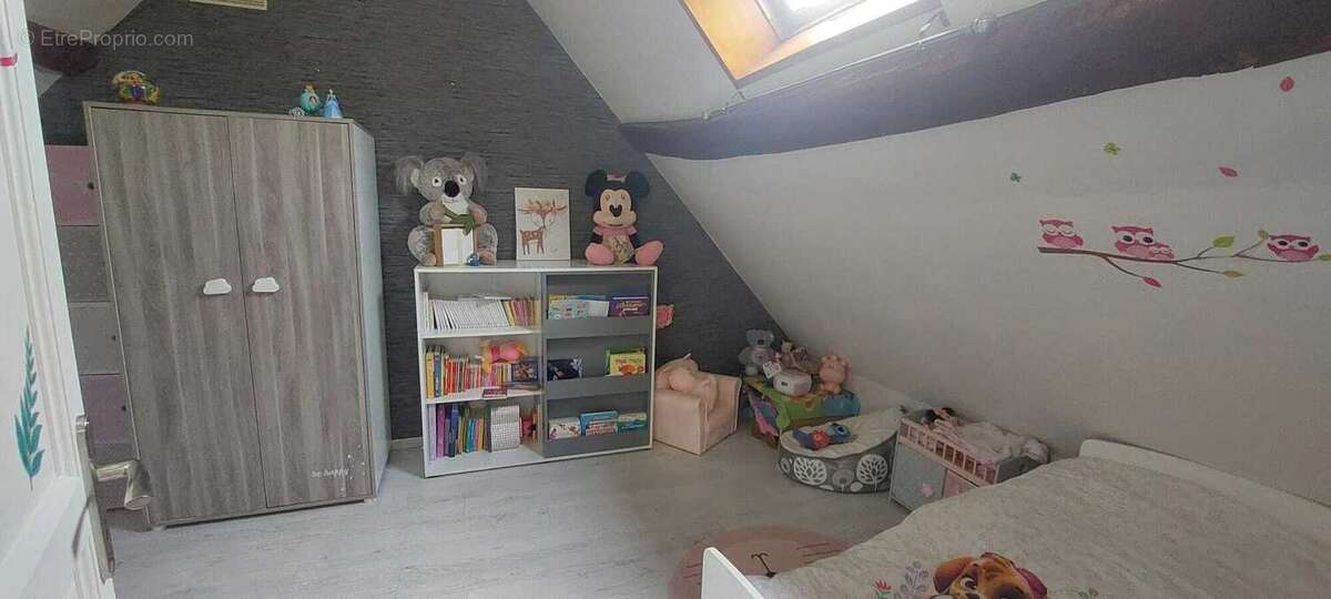 Maison à LA RUE-SAINT-PIERRE