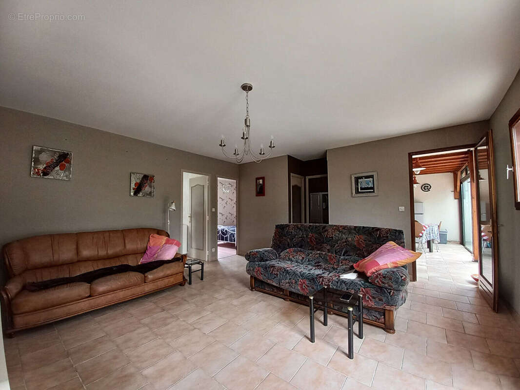 Maison 3 chambres avec terrasse et jardin clos - Résidence calme à faibles charges - photo 9